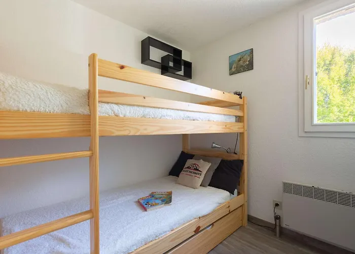 Cosy 4 Pers Pres Du Centre Et Telepherique, 2 Ch, Balcon Est - Fr-1-296-505 Διαμέρισμα